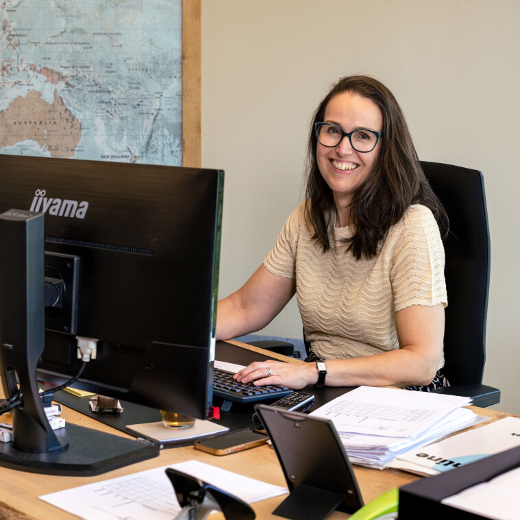 Contact met Brownline