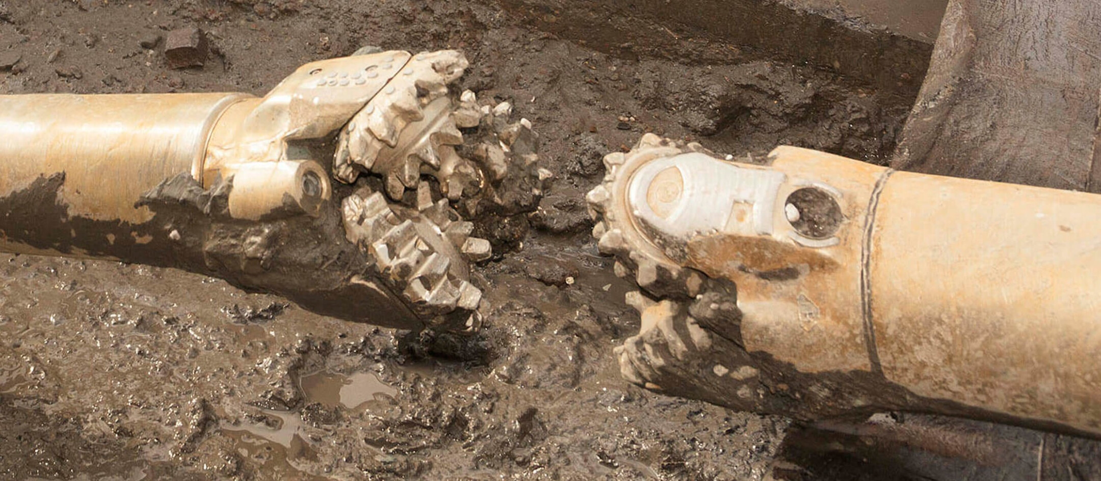 Maximum accuracy in intersect drilling with Radar