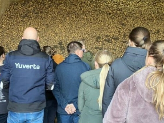 AB’ers op pad met scholieren tijdens AB-Doe dag