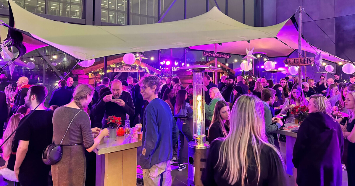 Kerstborrel op kantoor Gstar Amsterdam