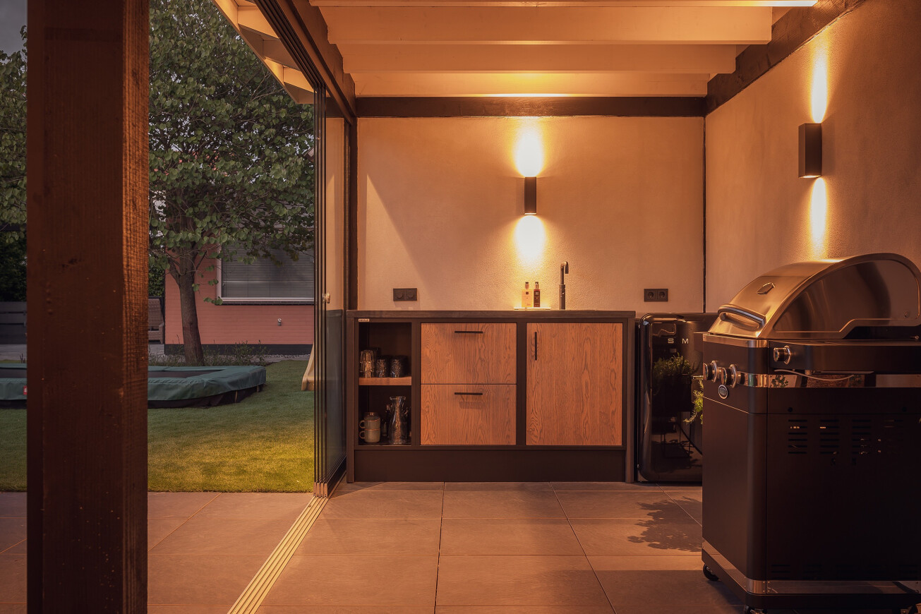 Luxury outdoor kitchen