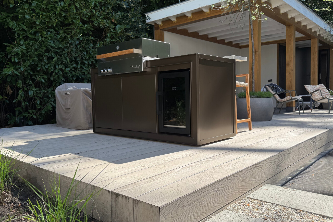 SALT outdoor kitchen with bar in Berg en Dal