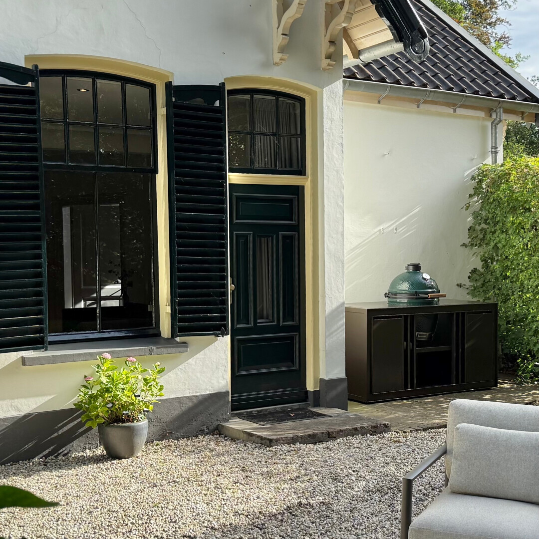 SALT Truffle Brown – Pure Essence