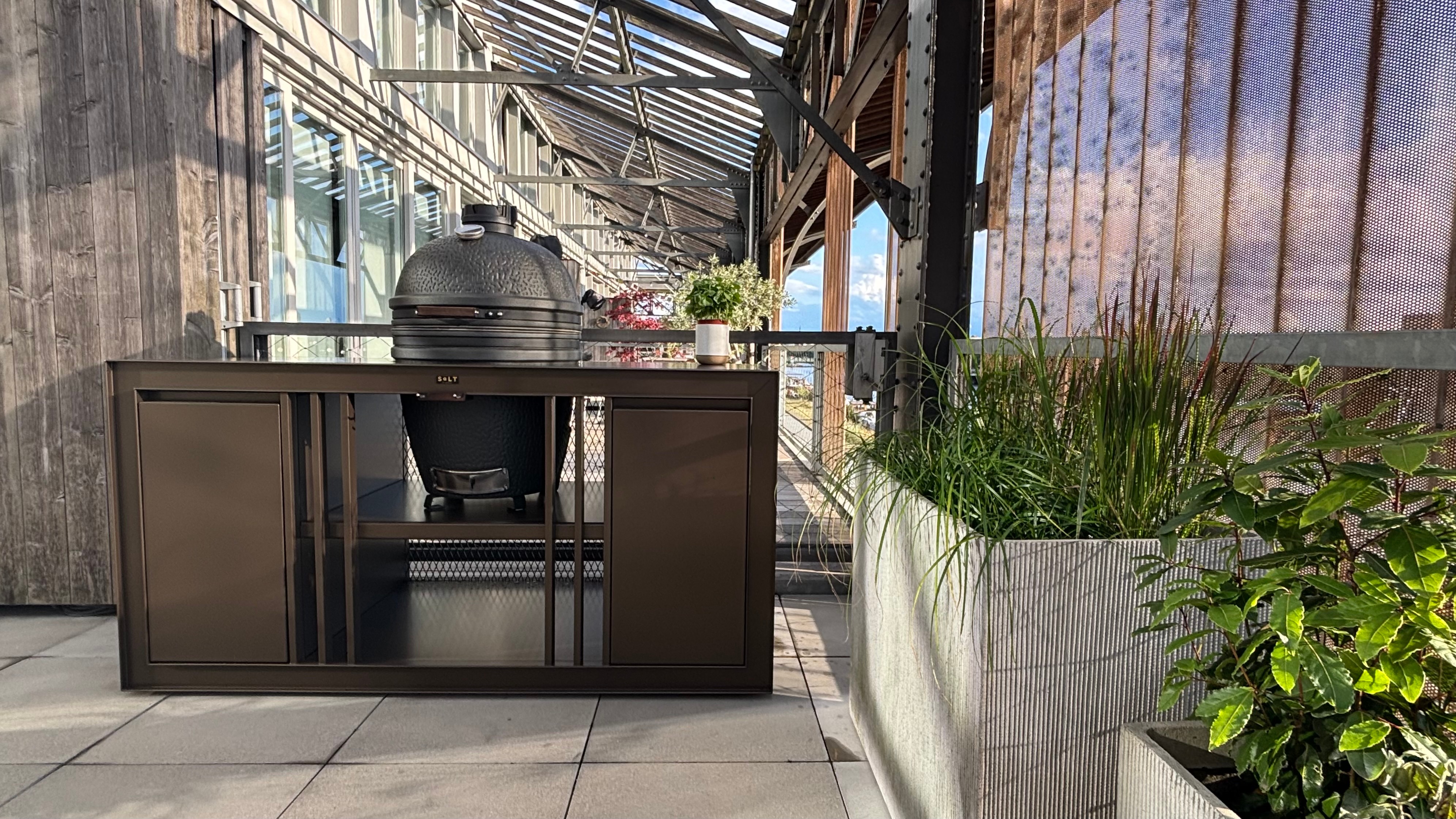 SALT Truffle Brown – Urban Edition