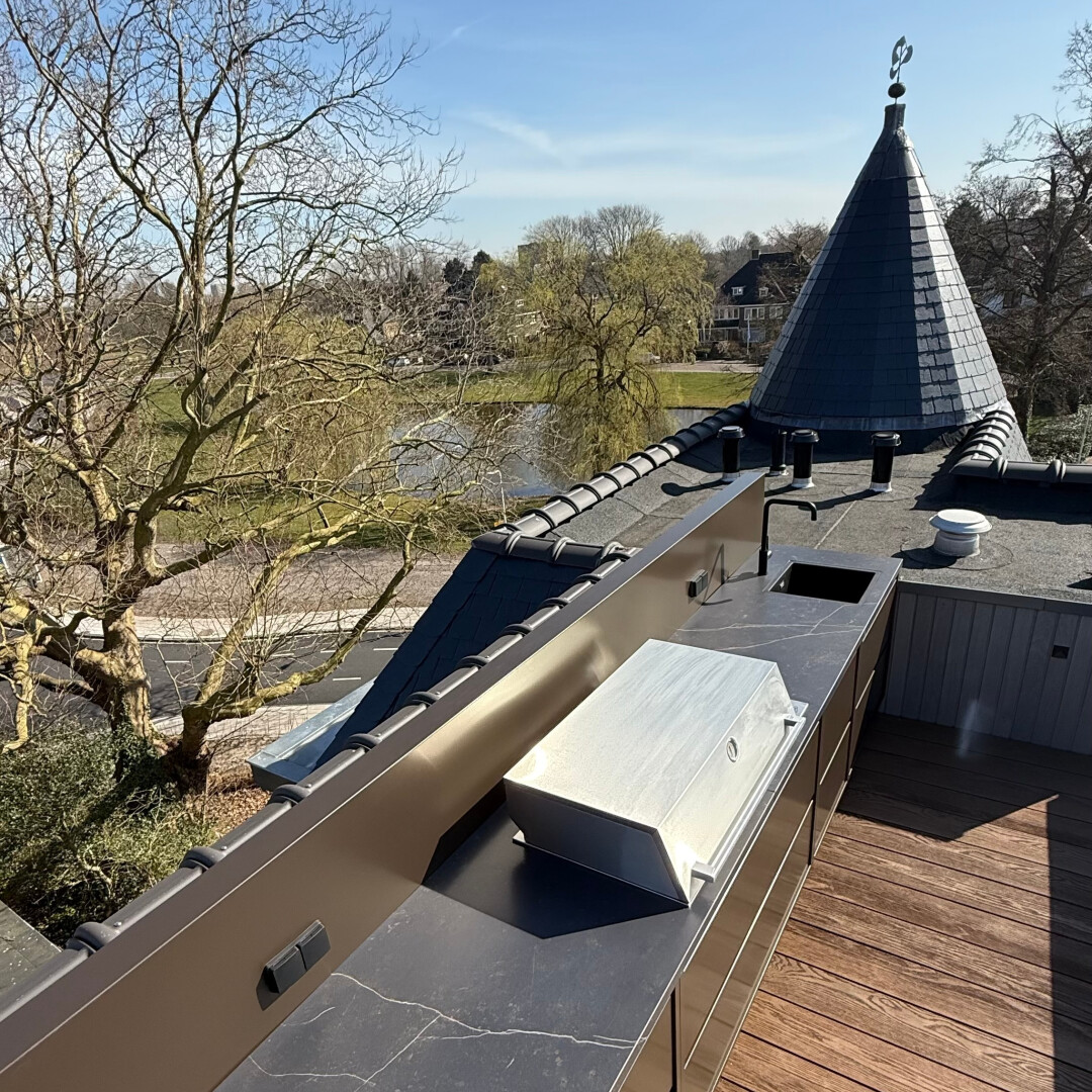 Maatwerk buitenkeuken - Bloemendaal Rooftop Edition