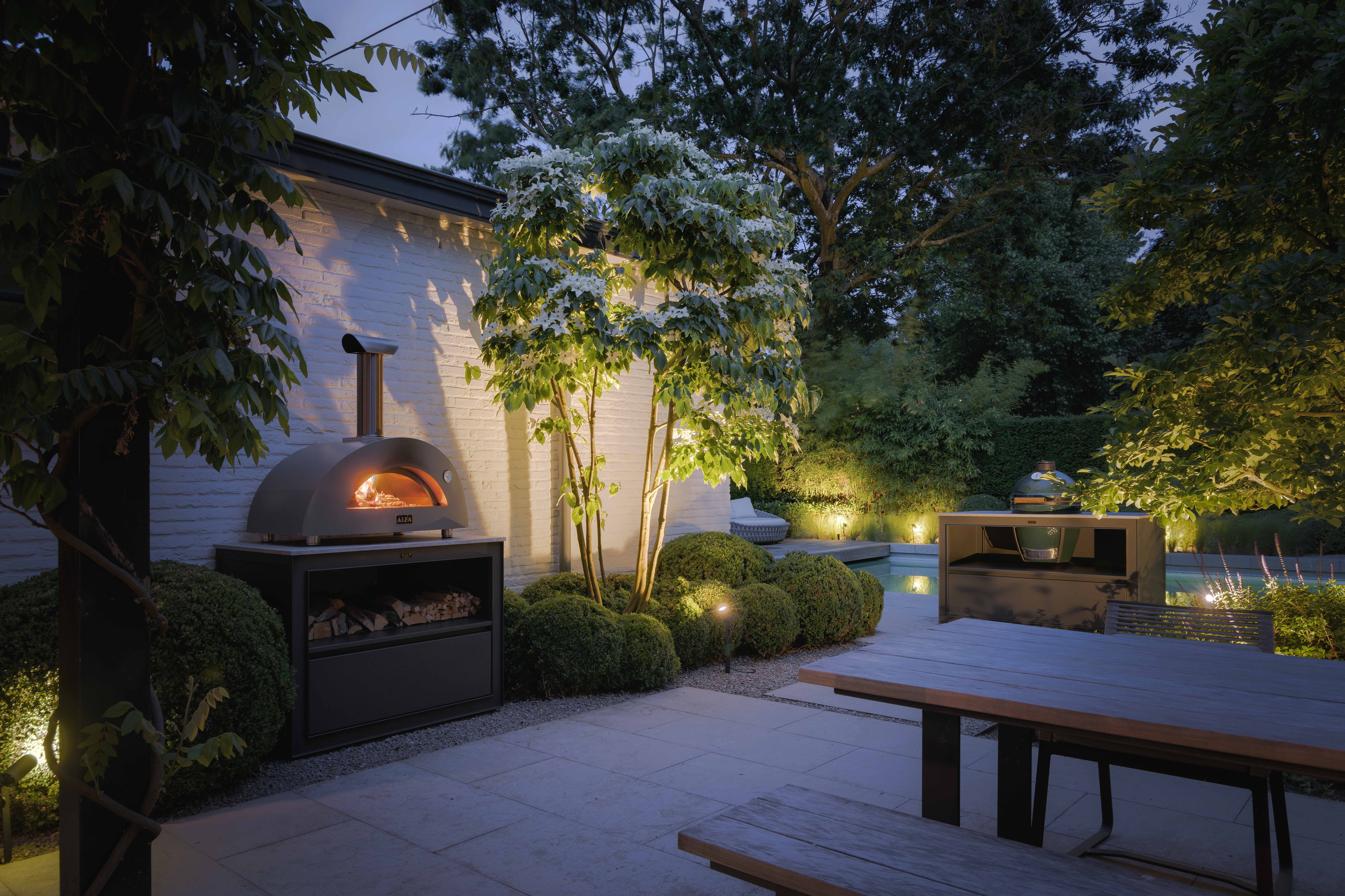 SALT outdoor kitchen with bar in Berg en Dal