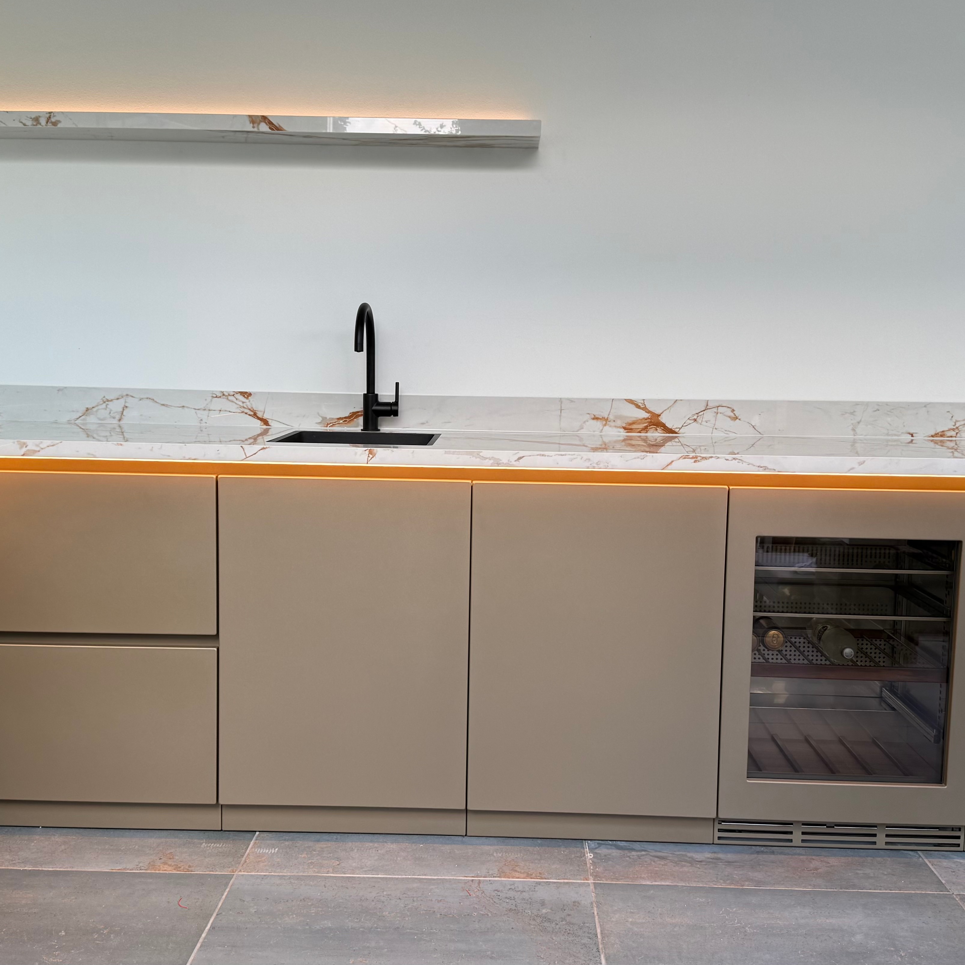 Maatwerk buitenkeuken - Dongen Awake Luxury Corner