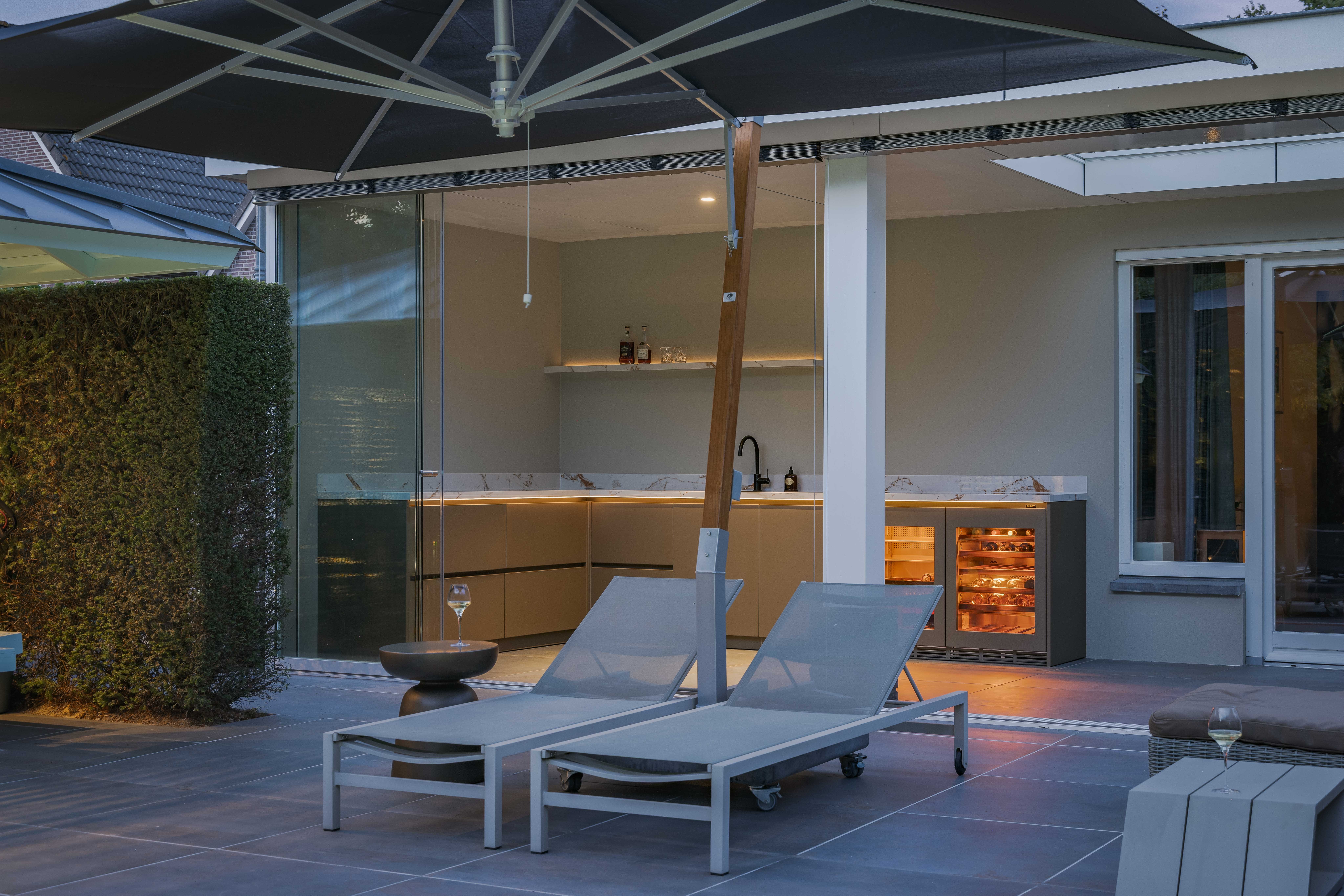 Maatwerk buitenkeuken - Dongen Awake Luxury Corner