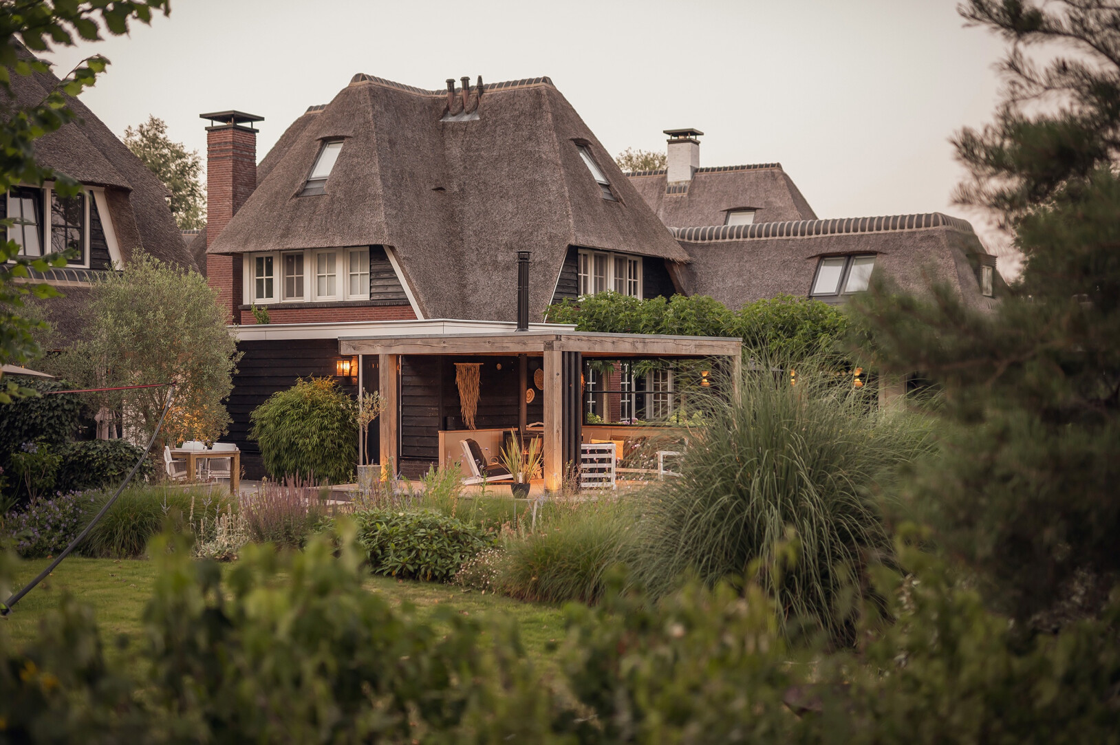 Overkapping, Buitenpracht