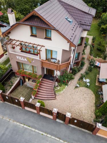 Vila V