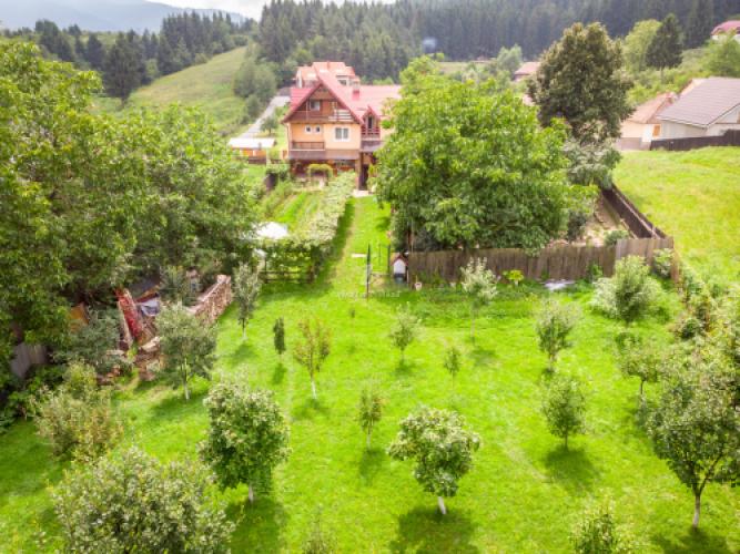 Casa Valea Largă