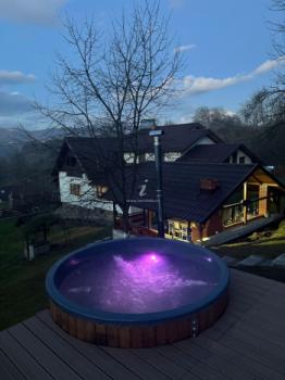 Pensiunea Poiana Luminoasă