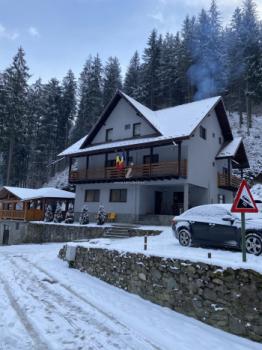 Pensiunea Rustic House