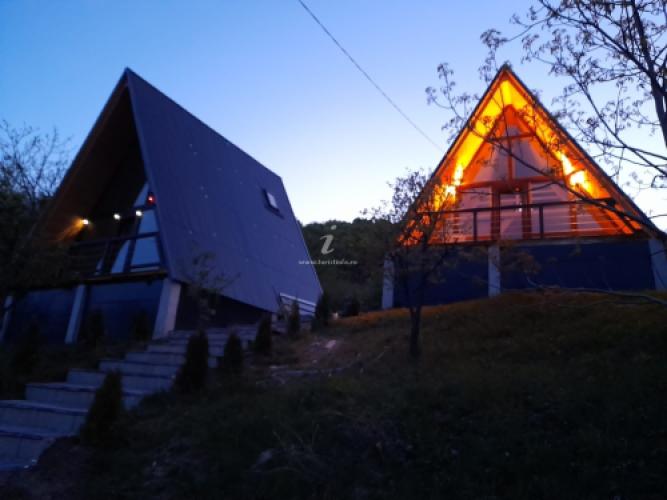 Căsuțele La Triunghiuri