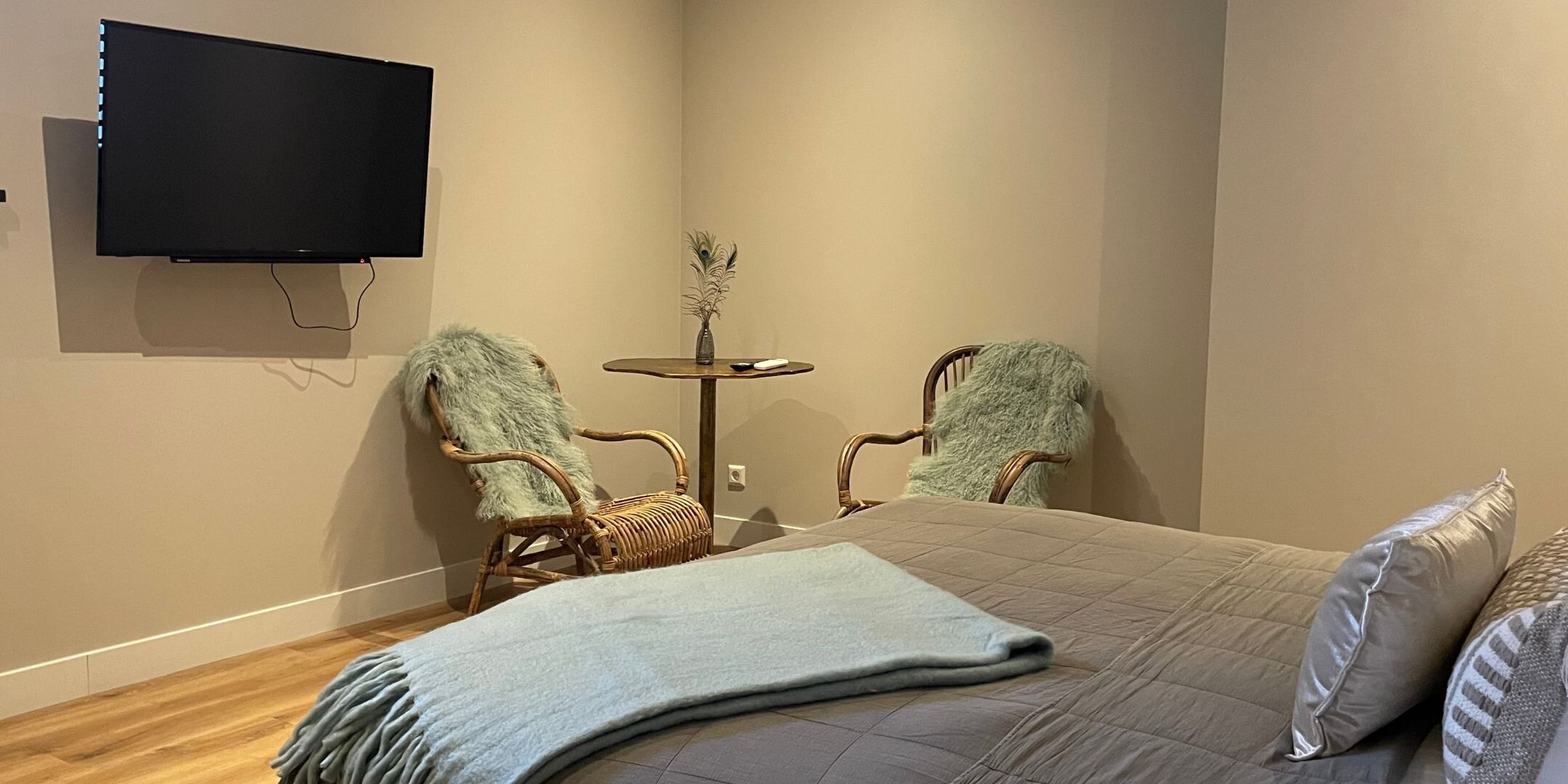 H3   2160 x 1080 px   1