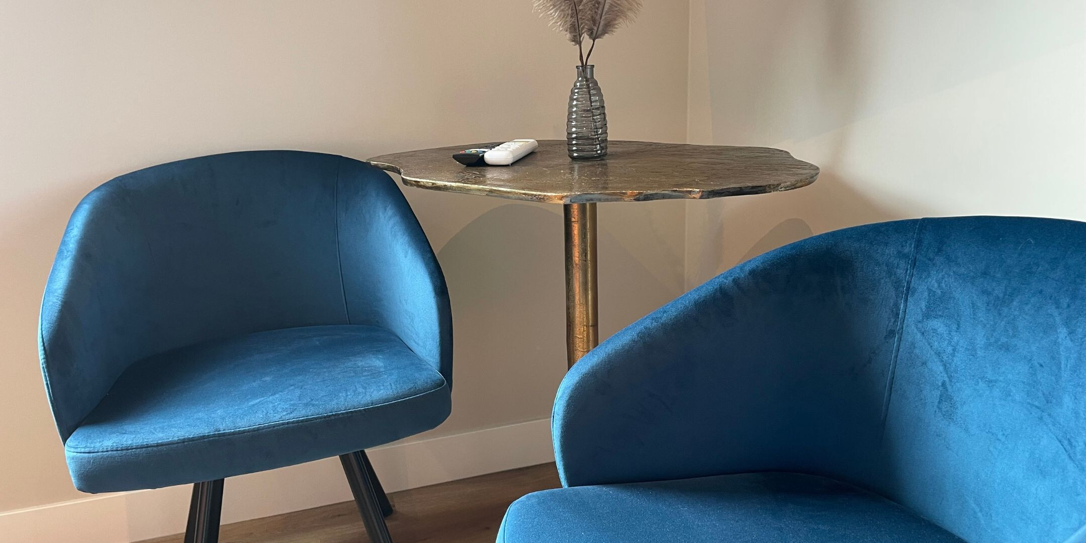 H3   2160 x 1080 px   1