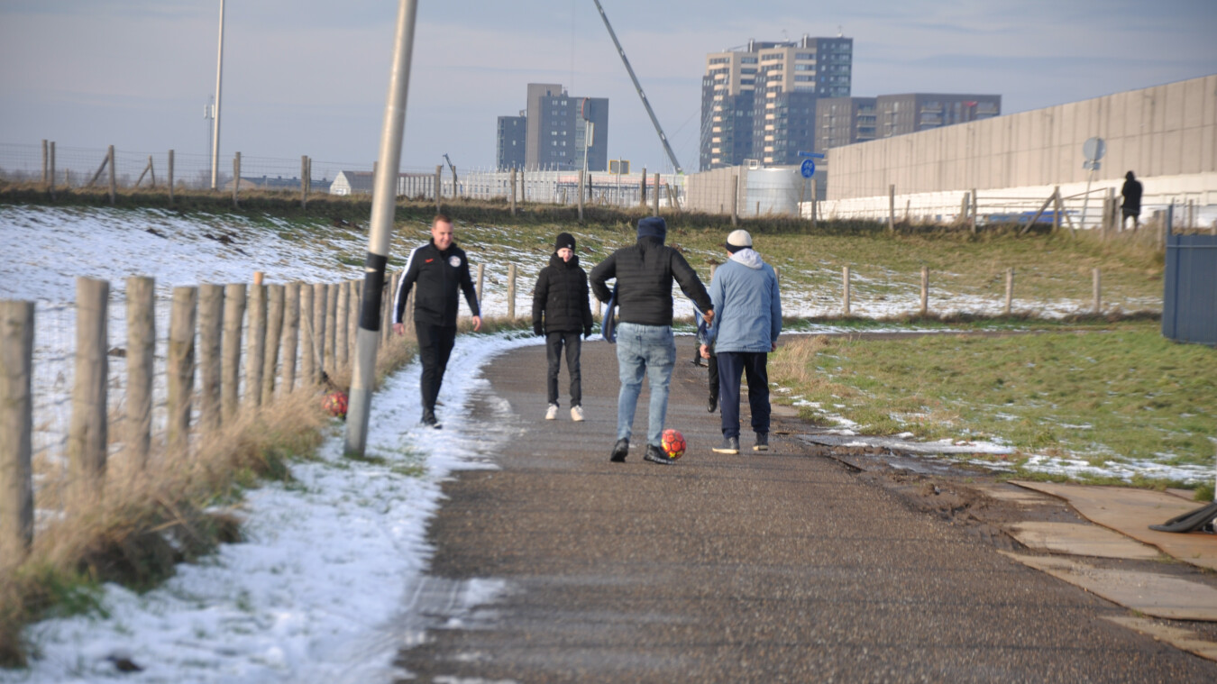 20-01-2024 Ridderkerk bij een vluchtelingenboot  32