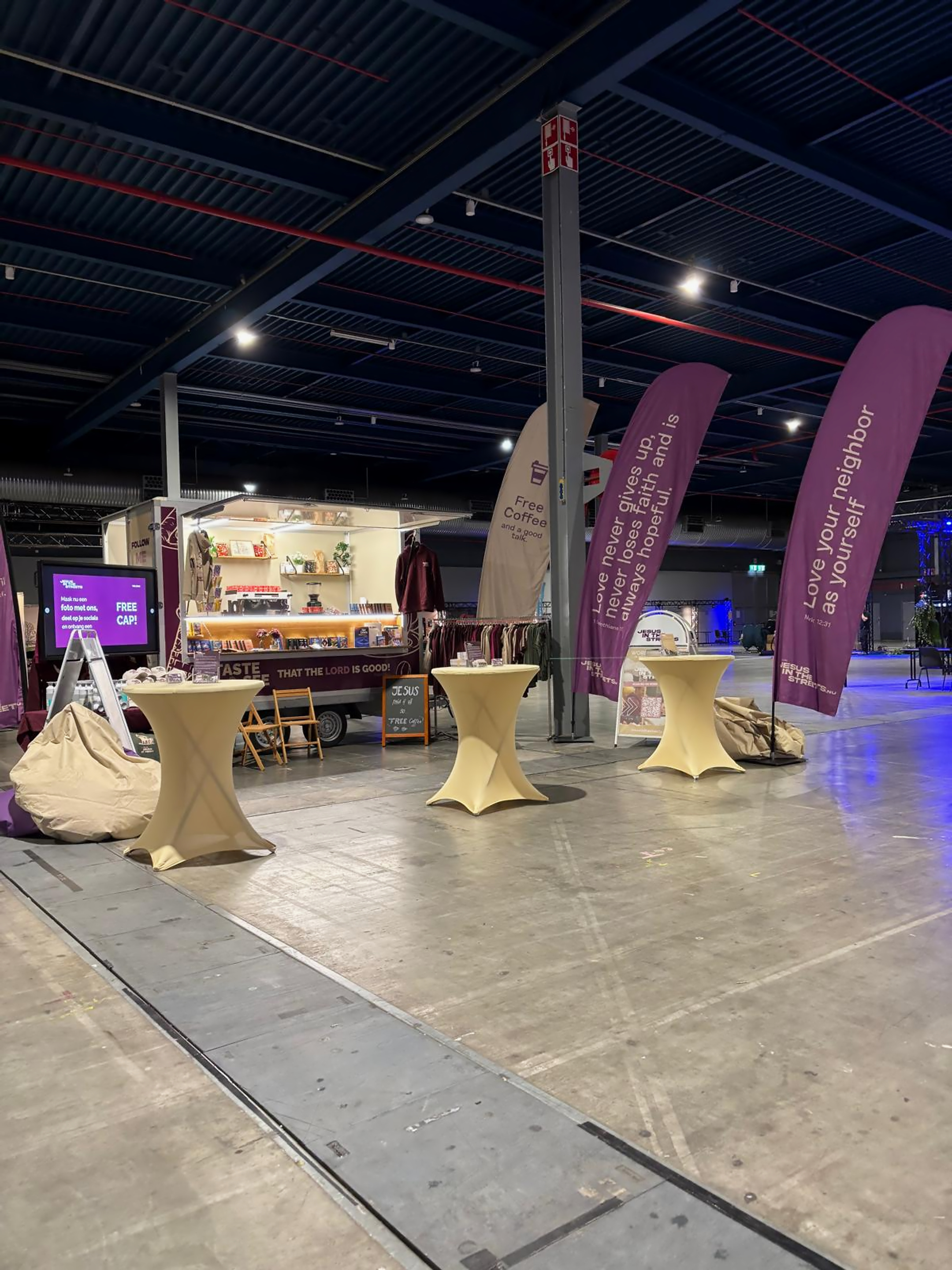 01-JITS-stand-blog