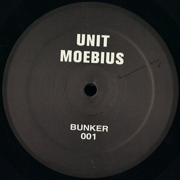 Unit Moebius — Untitled