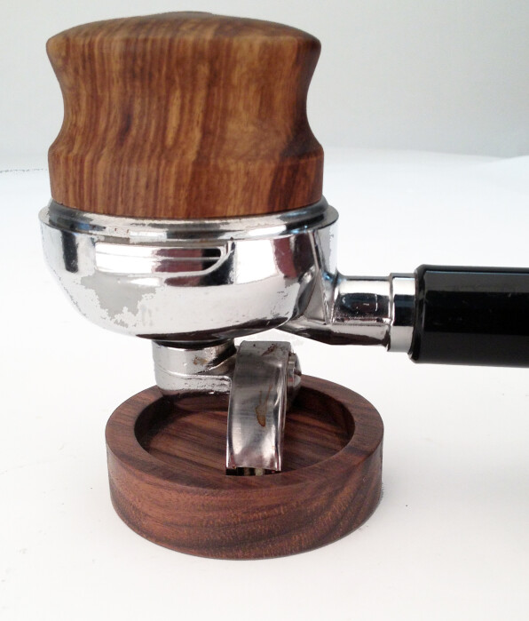 3_tsn_portafilter_stand_walnut  1