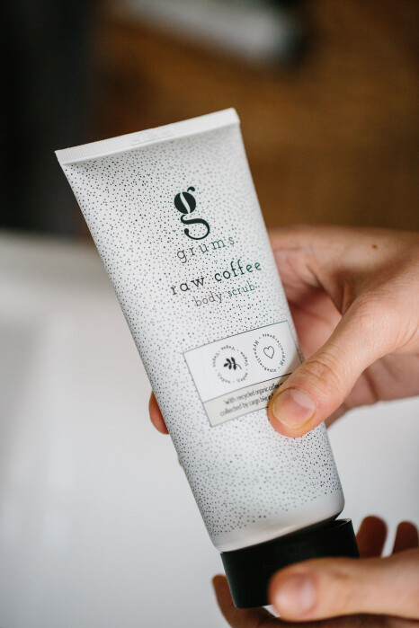 grums raw coffee body scrub-2216