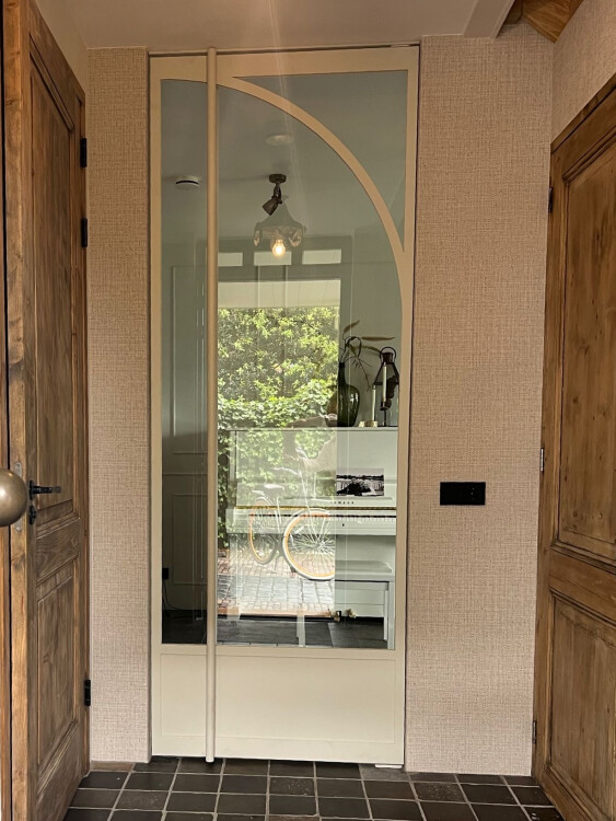 Kapelle taatsdeur grijswit