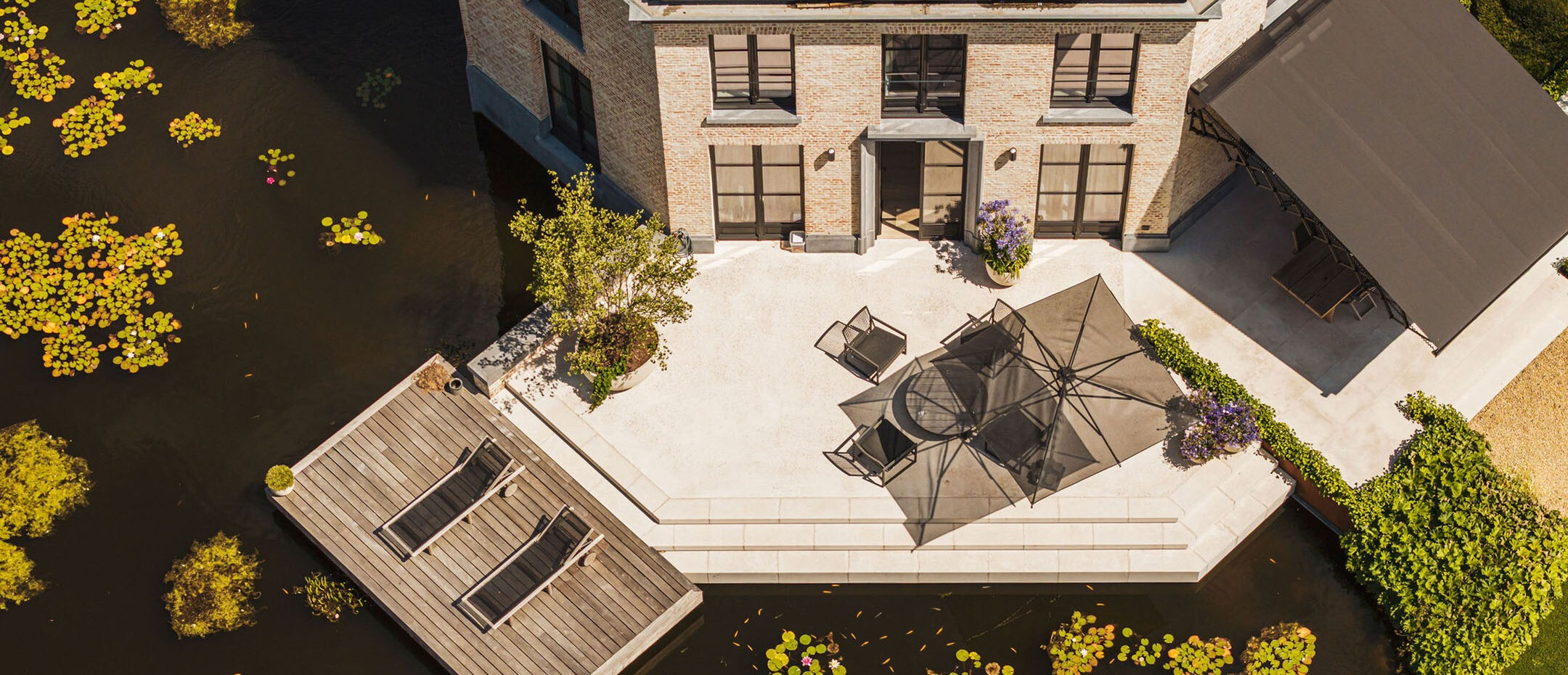 Klassieke villa_landgoed_mattone_terras_vijver