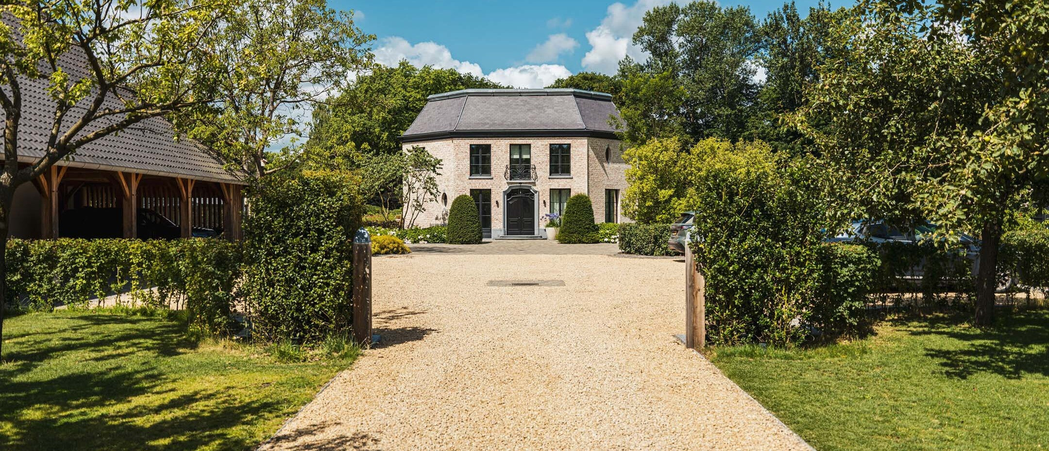 Klassieke villa_landgoed_mattone_oprijlaan