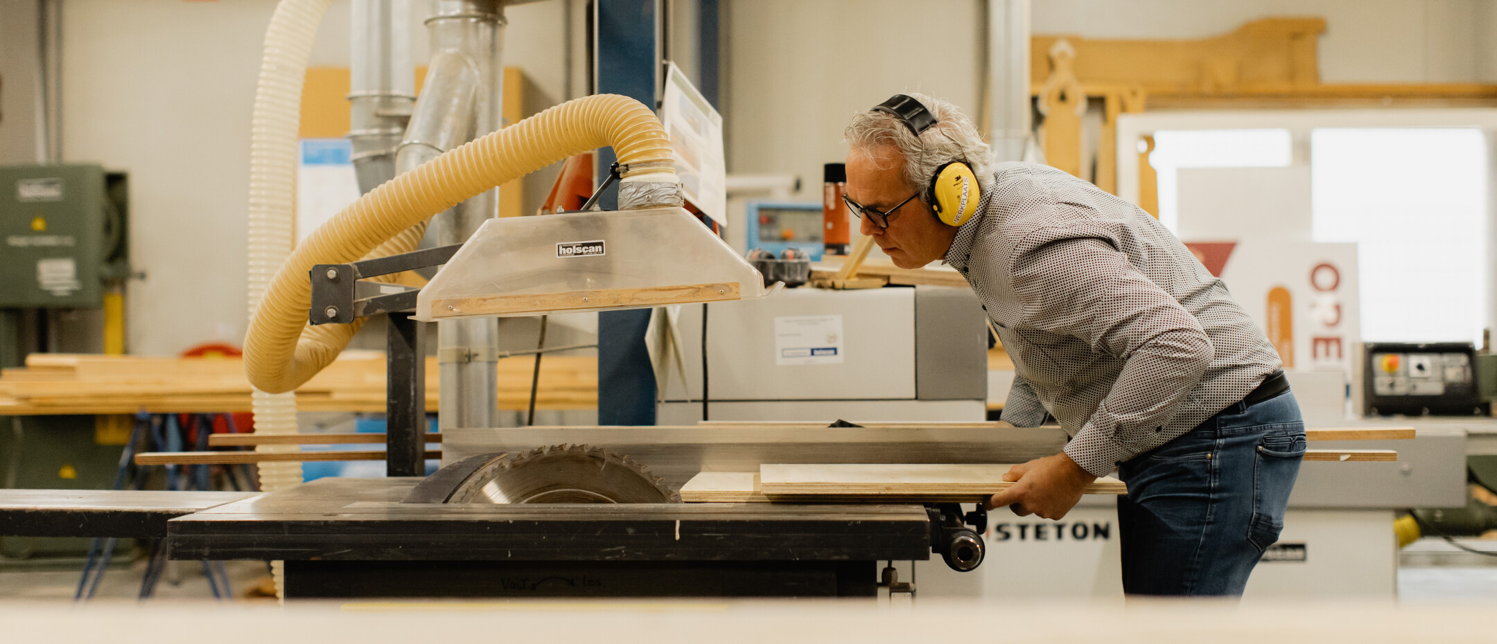 Mattone Kantoor Scenes-221