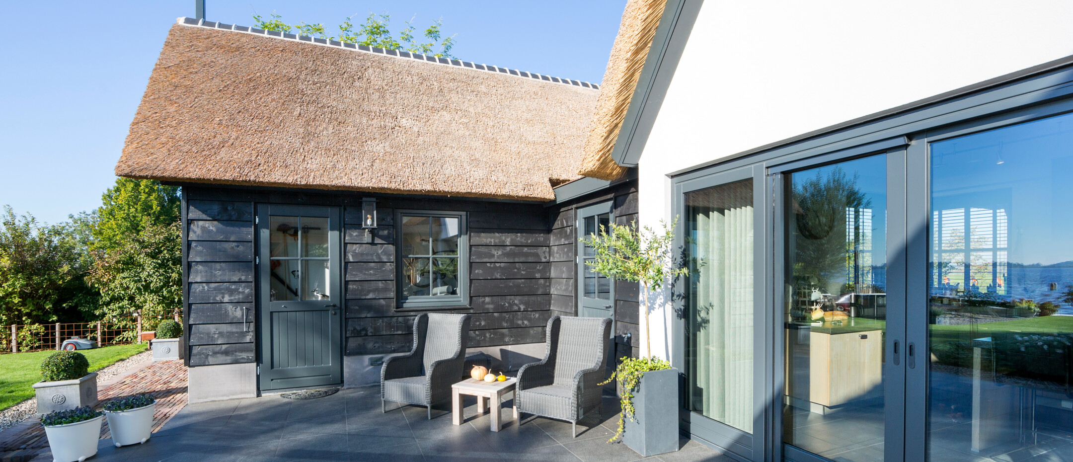 Karakteristieke villa aan de Nieuwkoopse plassen-e