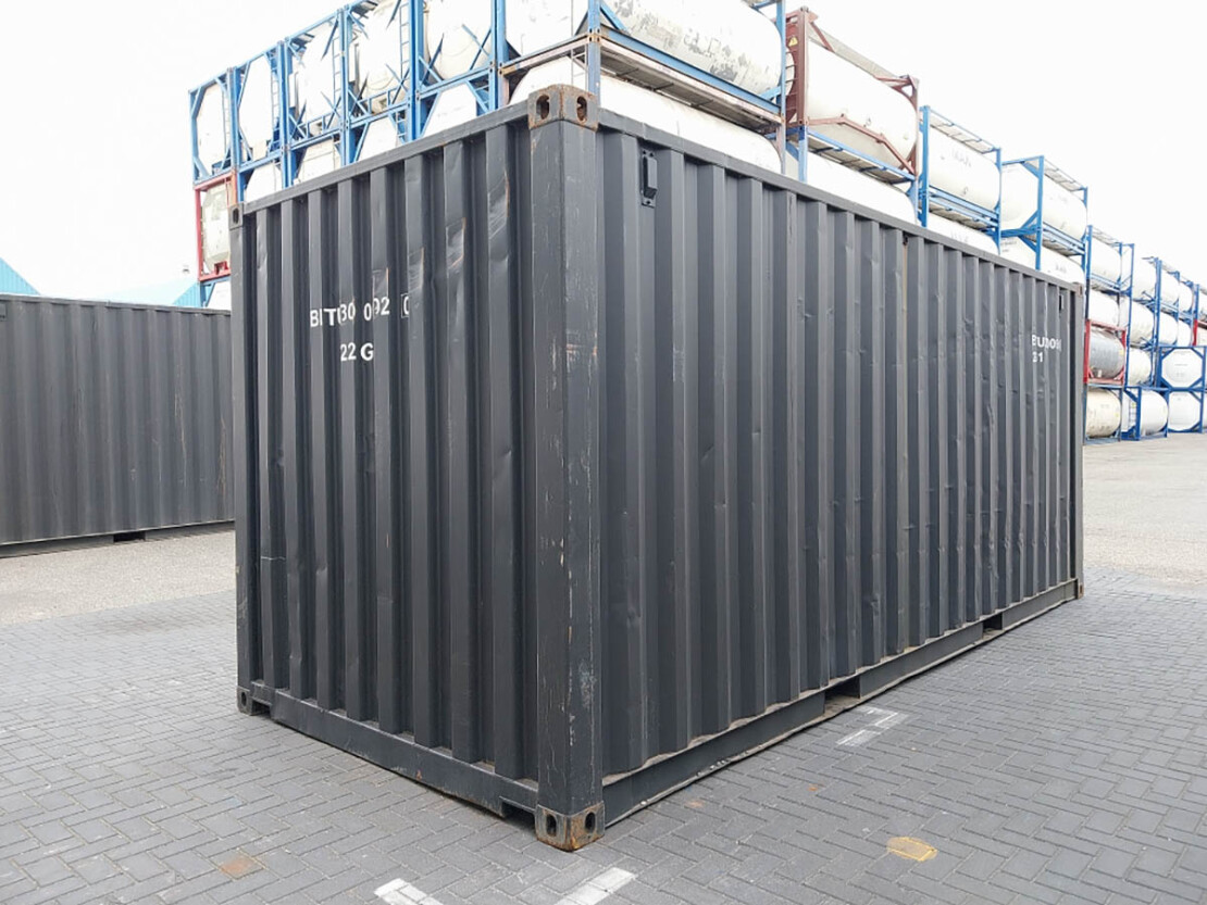 Front LHS_3153818a-27a5-46c9-b8fa-101117e933ae