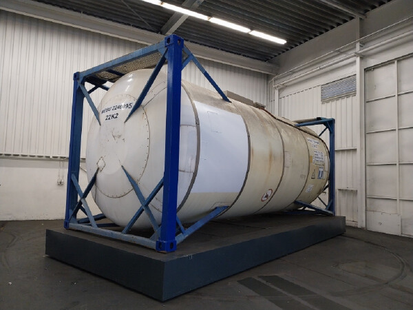 Front LHS_8203f8d8-a02c-44be-9a0d-82c5d4f3061d