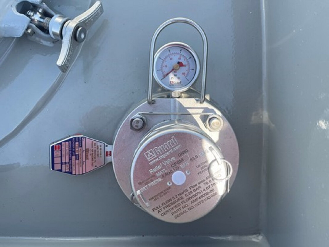 MIMU-621159-0 Lined Tank11