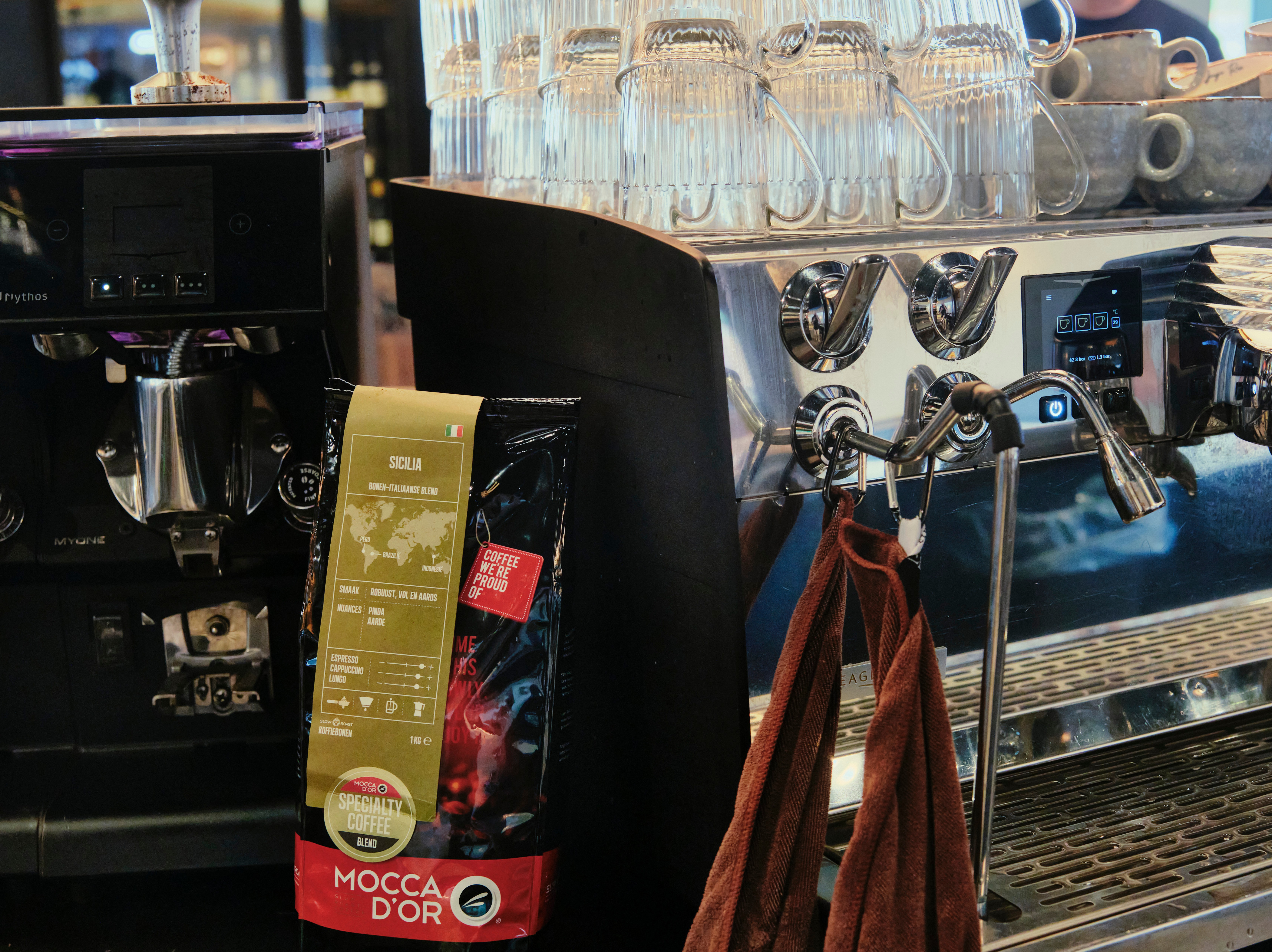 Koffie Mocca d'Or bij halfautomaat