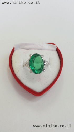 טבעת אבן קריסטל ירוקה