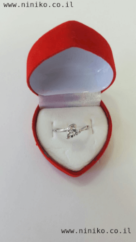 טבעת כסופה עם אבן קריסטל שקופה