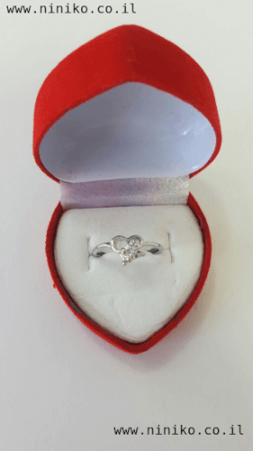 טבעת כסופה עם אבן קריסטל שקופה