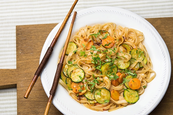 Qu'est-ce que le pad thaï, le plat thaïlandais le plus connu au monde ?
