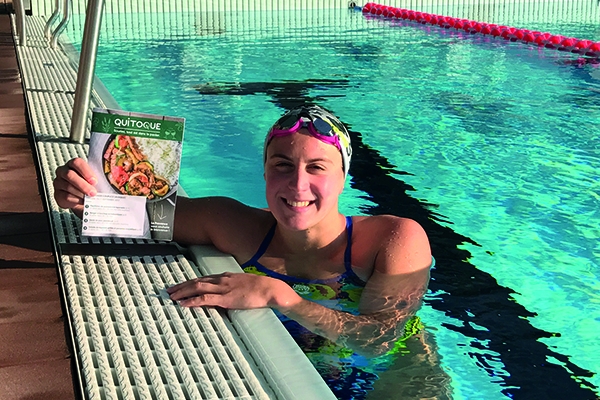 Alimentation : que mange la championne de natation Charlotte Bonnet ?