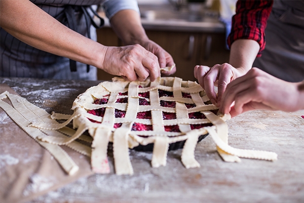Tarte aux cerises et amandes façon linzertorte : la recette de mamie