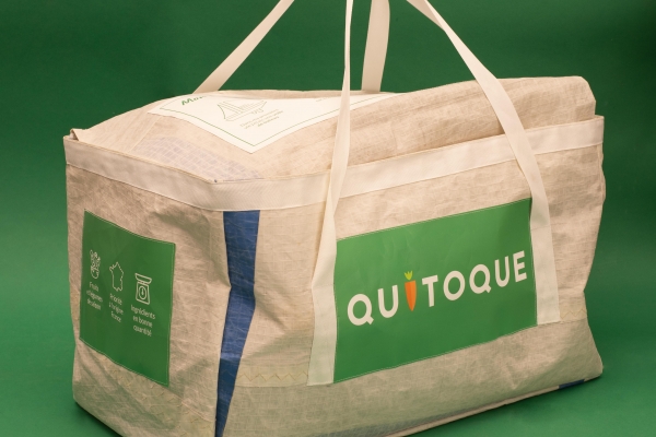 Test pilote : Quitoque remplace son carton de livraison par un cabas réutilisable et solidaire