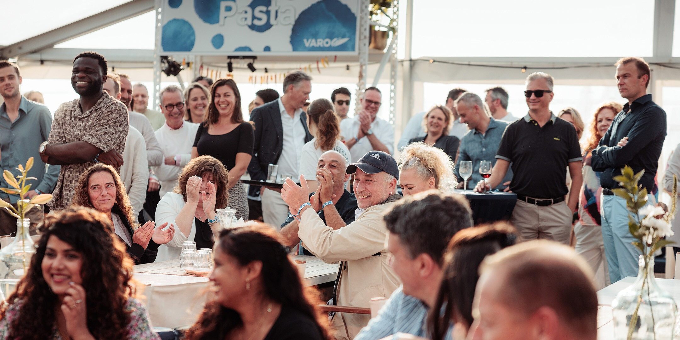 varo-zomerfeest-beach-receptie-publiek