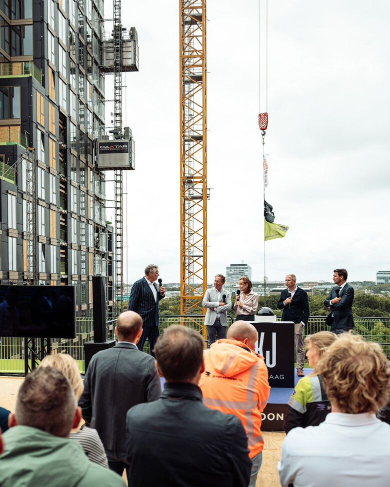 hoogste punt viering KJ Den Haag opening