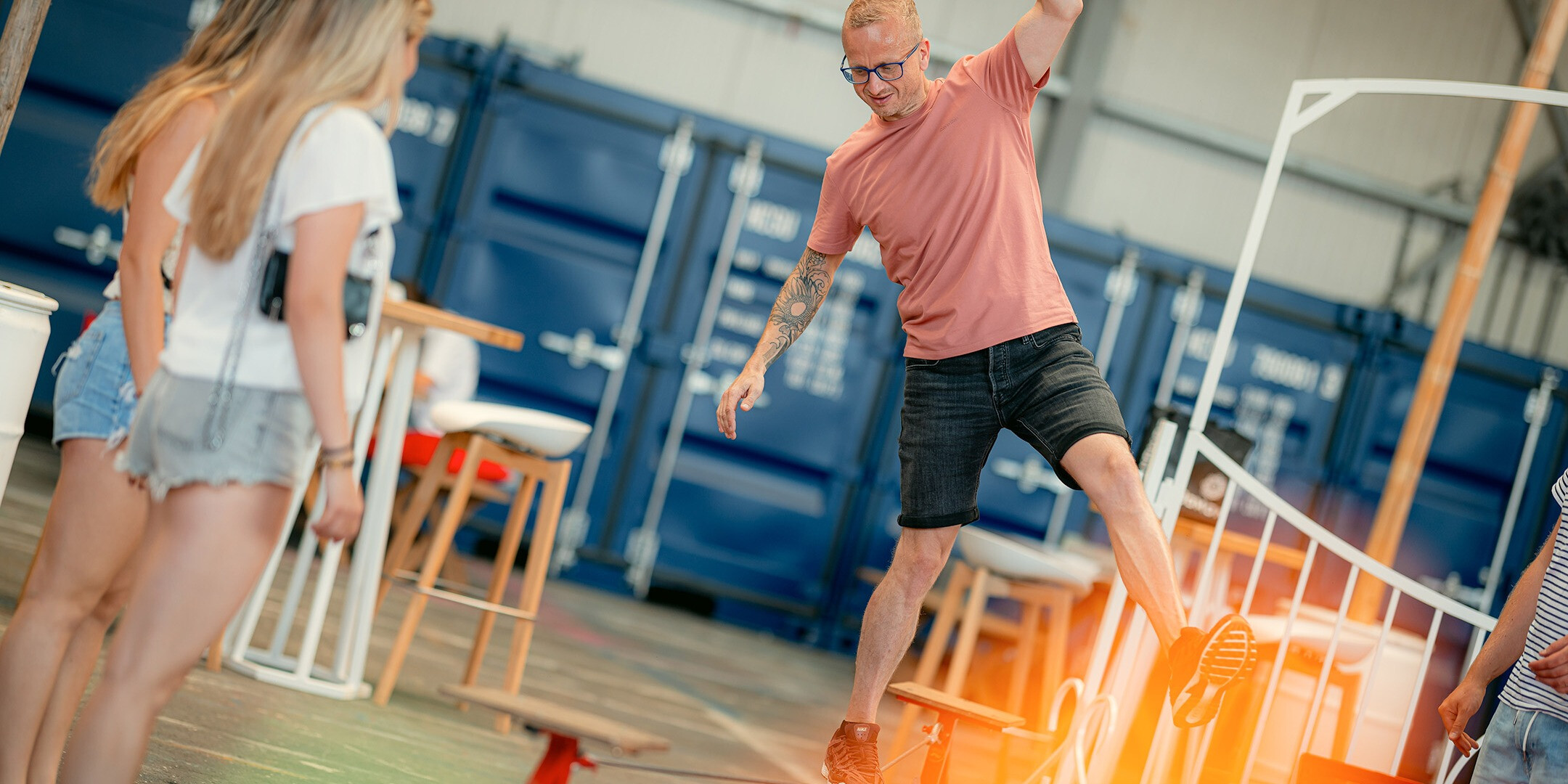 Hacon-familiedag-circus-raad daad-balanceren-acrobaat