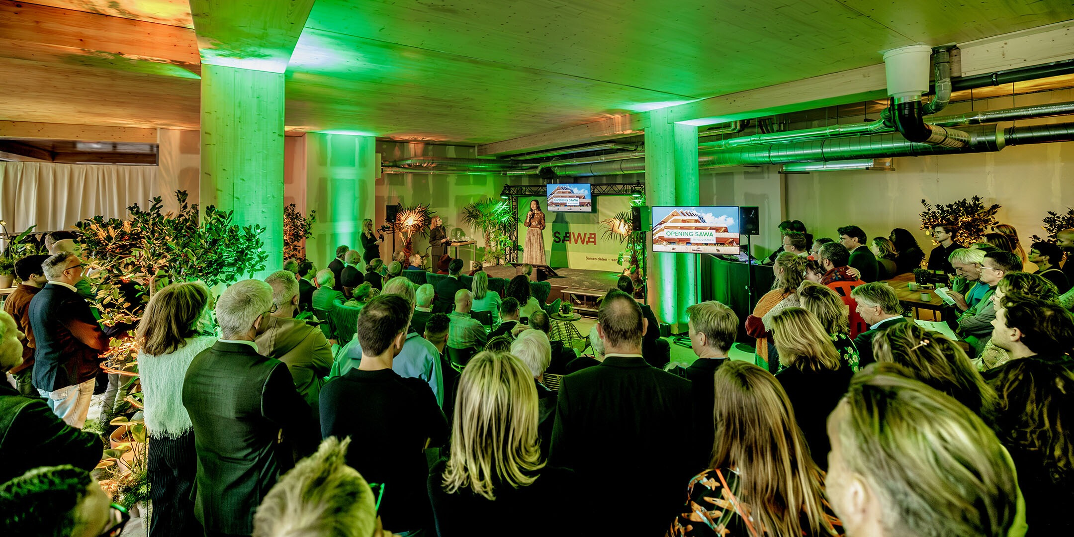 Opening_SAWA_Raad Daad_publiek