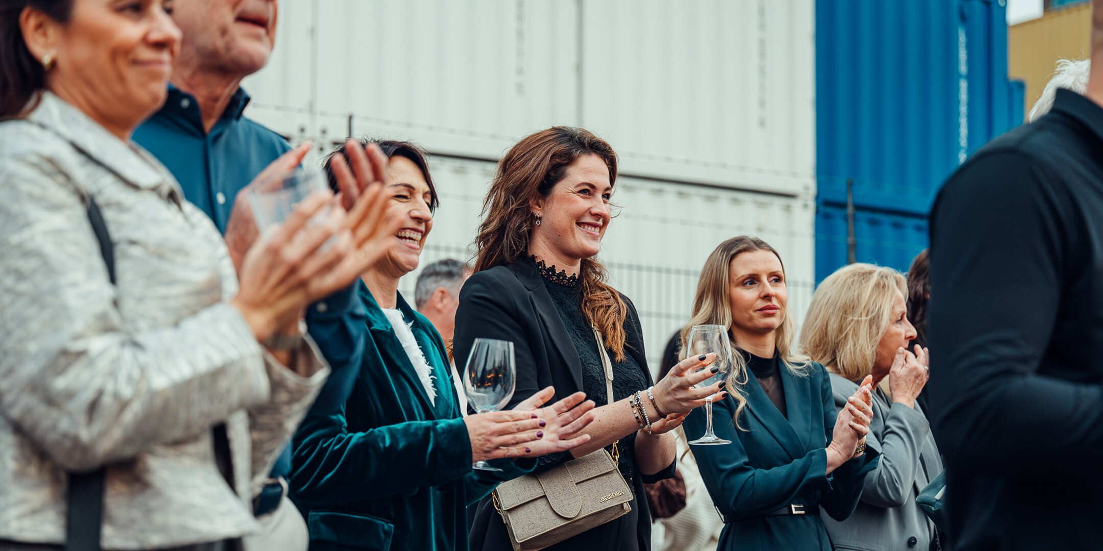 CARU_Opening_Raad Daad_applaus