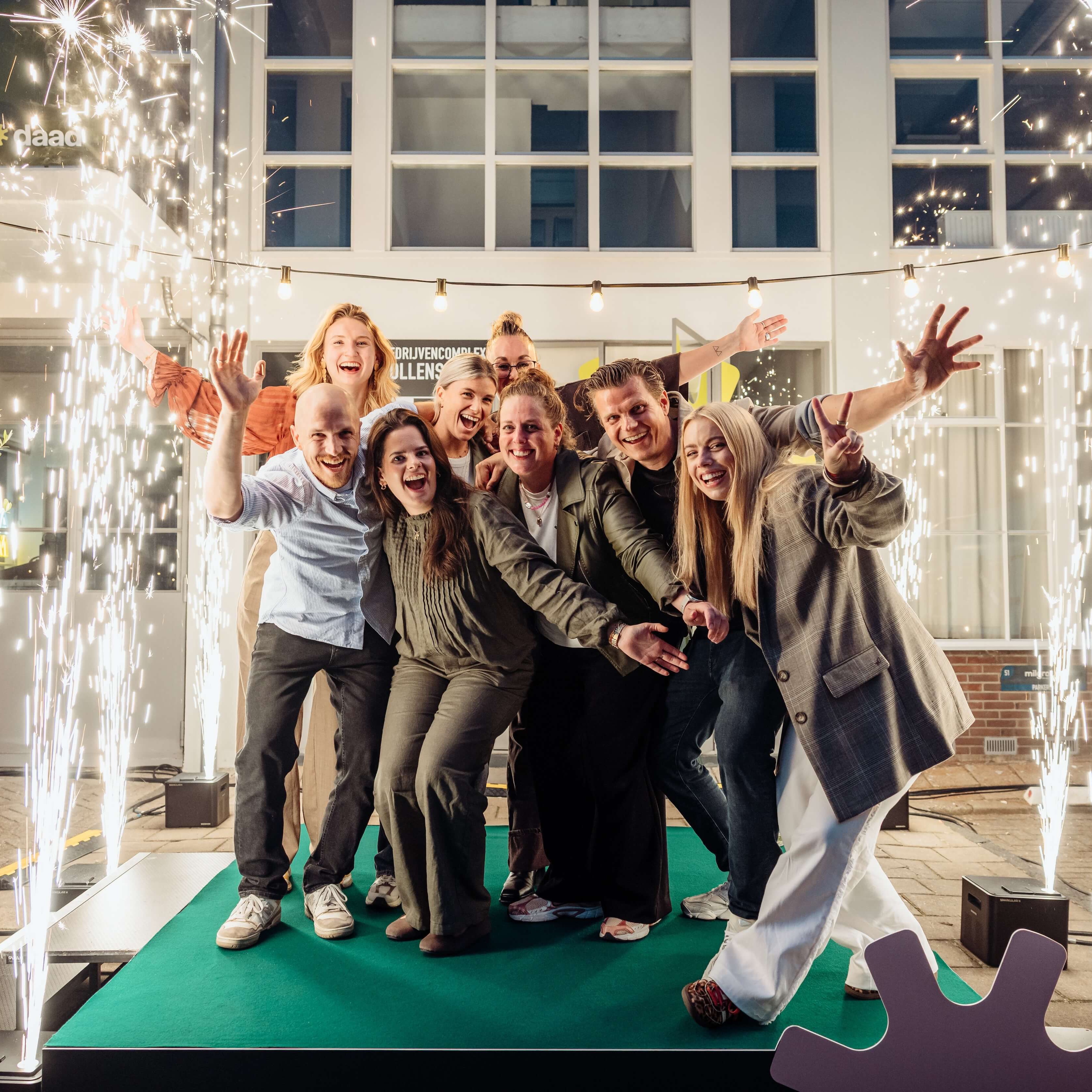 team evenementenbureau Rotterdam proost op opening