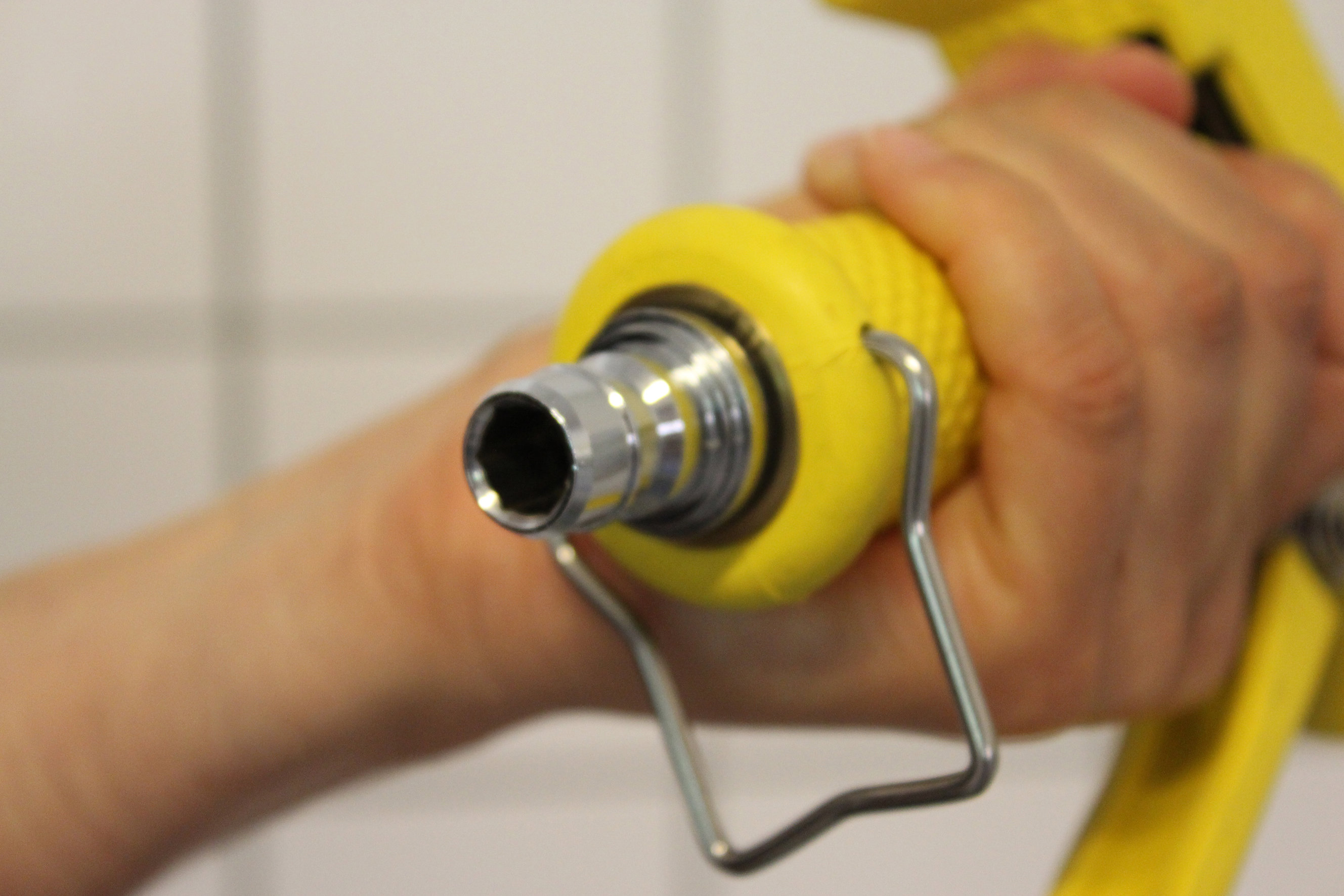 0071224_vikan-93244-heavy-duty-waterpistool-rood-25bar