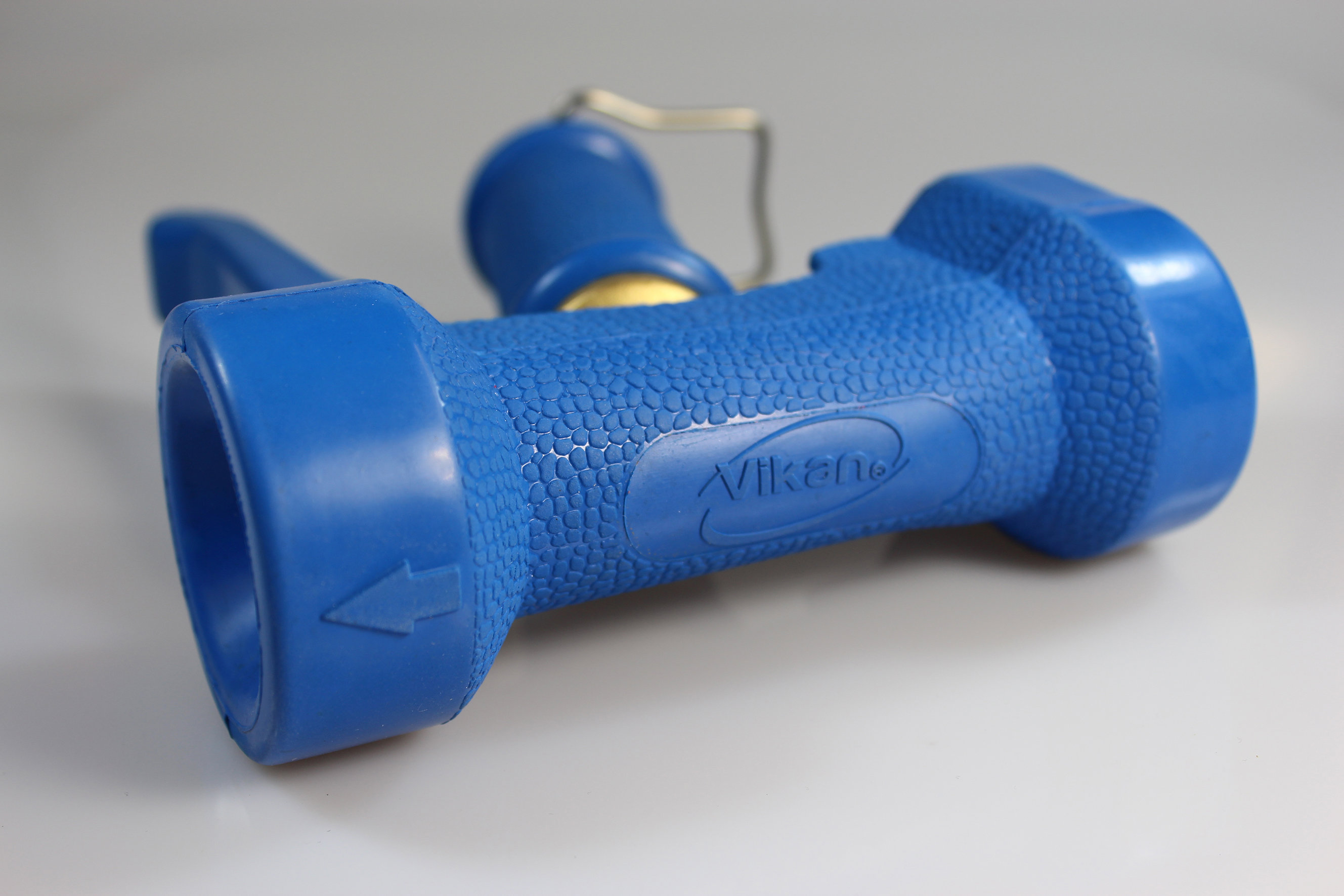 0071222_vikan-93244-heavy-duty-waterpistool-rood-25bar