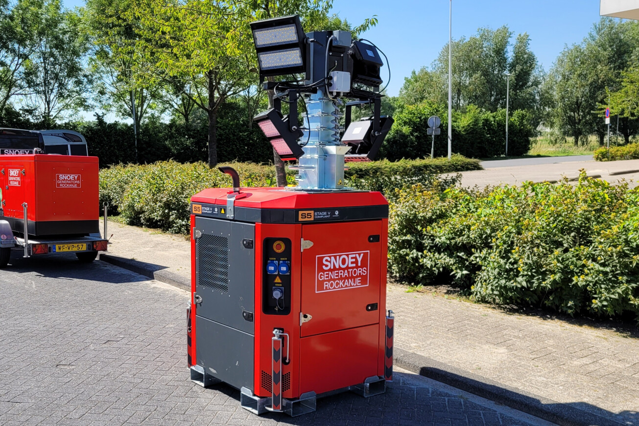 Stationaire Lichtmastaggregaat 4x350W LED